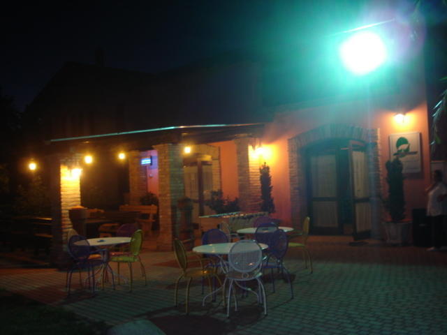 Massa LombardaAgriturismo Ferretti别墅 外观 照片